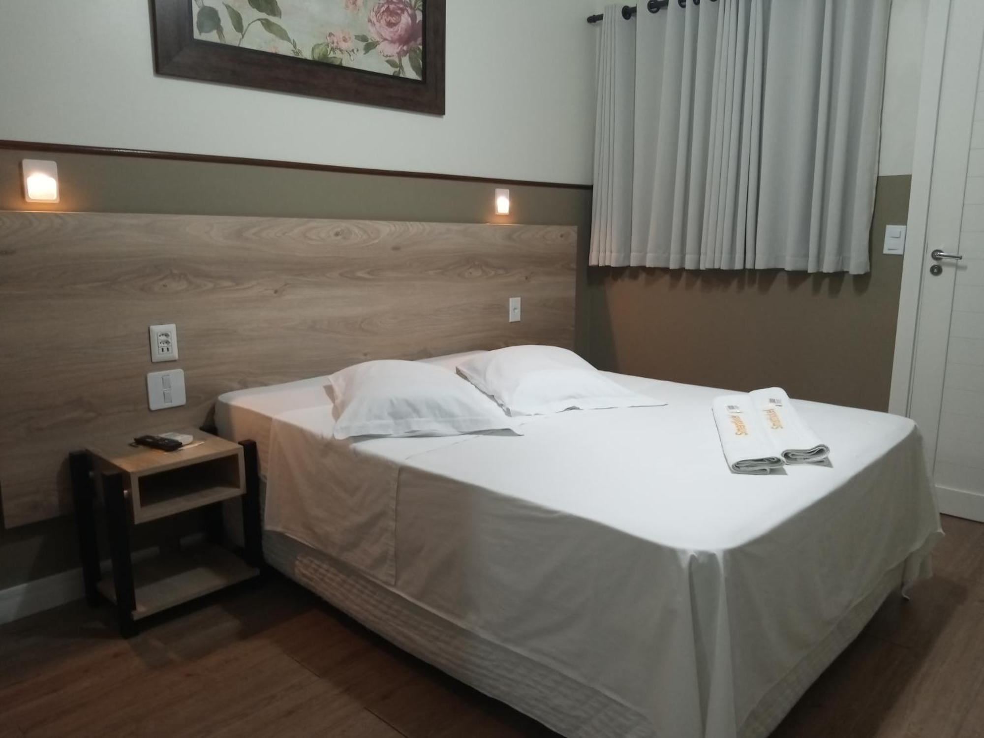 רג'יסטרו Smart Hotel חדר תמונה
