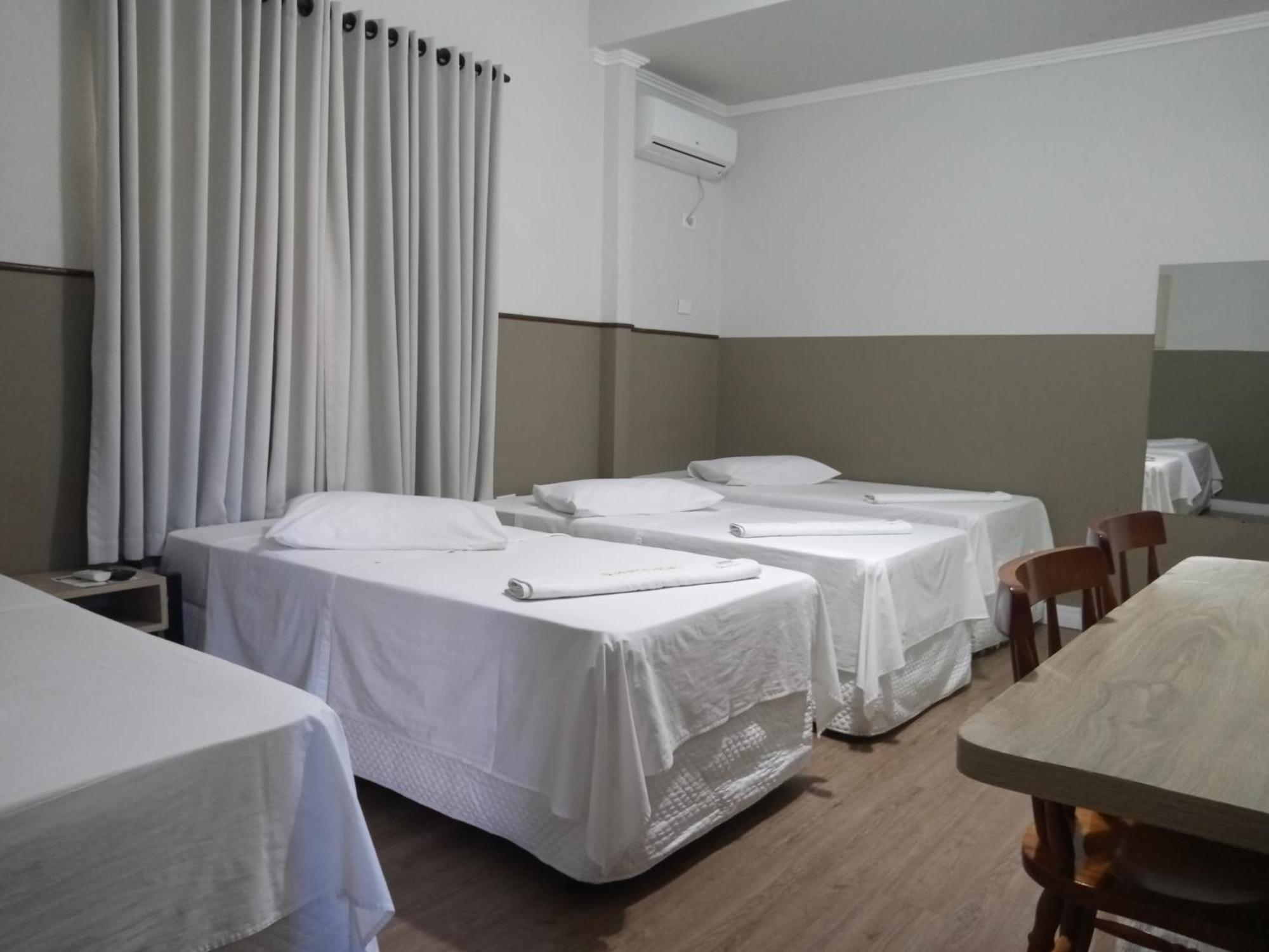 רג'יסטרו Smart Hotel חדר תמונה