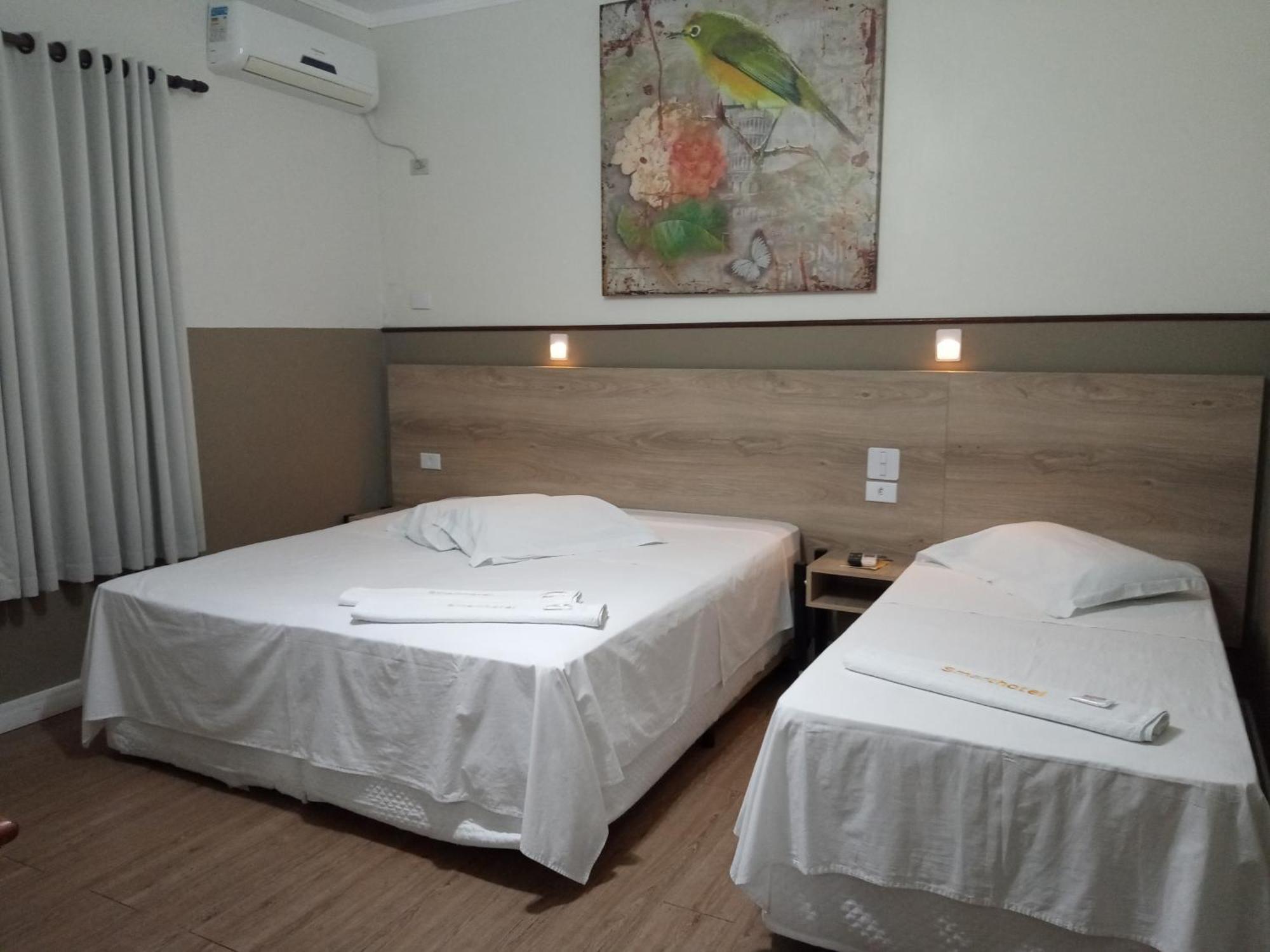רג'יסטרו Smart Hotel חדר תמונה